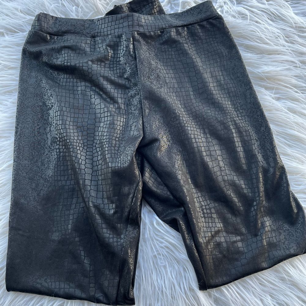 Kardashian Kollection Python Print Wet Look Leggings 💫Size M